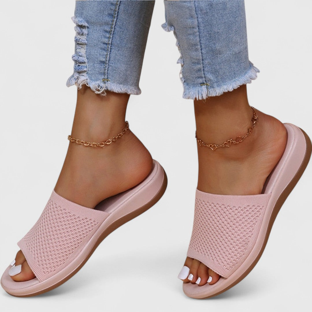 Afenra - Moteriški šlepetės su kvėpuojančia ir ortopedine forma